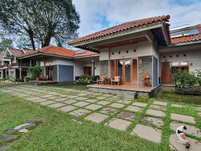 Yehezkiel Hotel Lembang Mitra RedDoorz