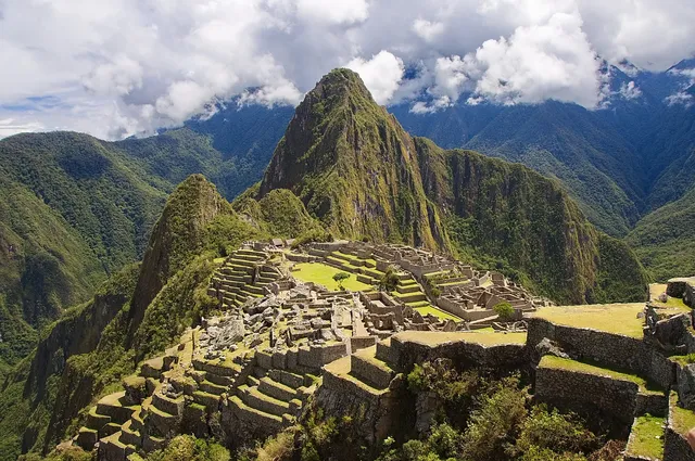 Travel to Machu Picchu Cusco & Perú / Andean Top Expeditions.