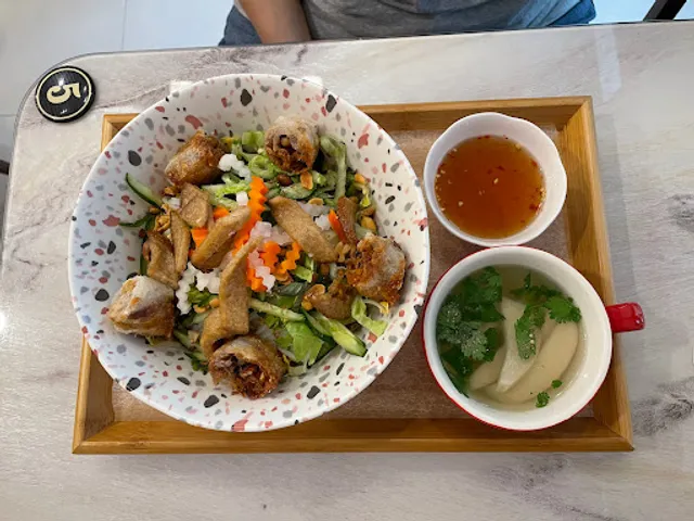 惠光素簡餐（原名上惠越式素食）