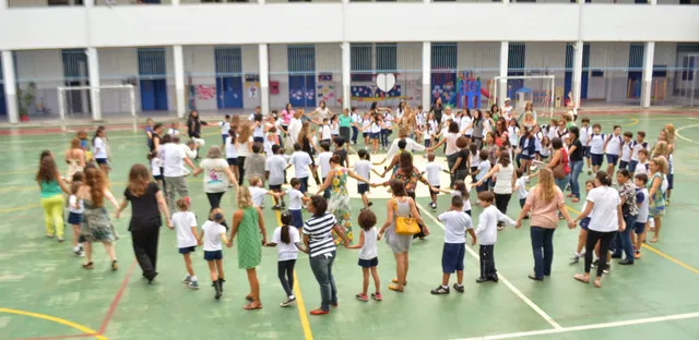 Teatro de Roda - CURSO DE TEATRO PARA CRIANÇAS, ADOLESCENTES, JOVENS E ADULTOS