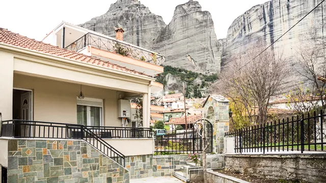 Chara's Luxury Home Meteora