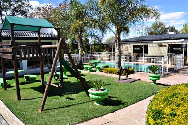 196 on Victoria Bed & Breakfast