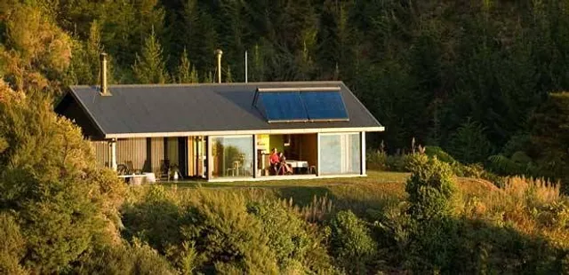 Golden Bay Hideaway: Eco-accommodation at the northern end of the Abel Tasman Coast Track. Book direct and pay 25% less.