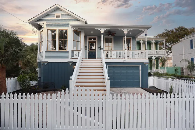 Fleur de Lis Galveston