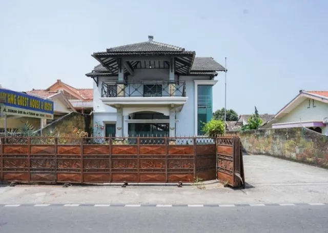 RedDoorz Syariah @ Jalan Sunan Giri Tuban