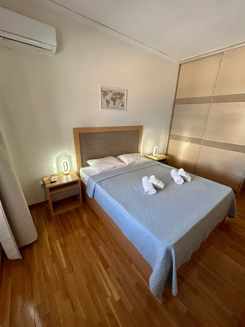 SYRIOS House & Apartments