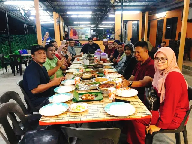 Asam Pedas Claypot Kak Ct