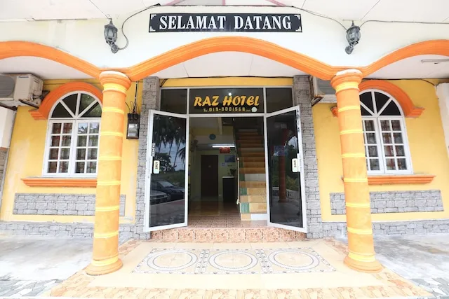 OYO 89819 Raz Hotel Kelulut
