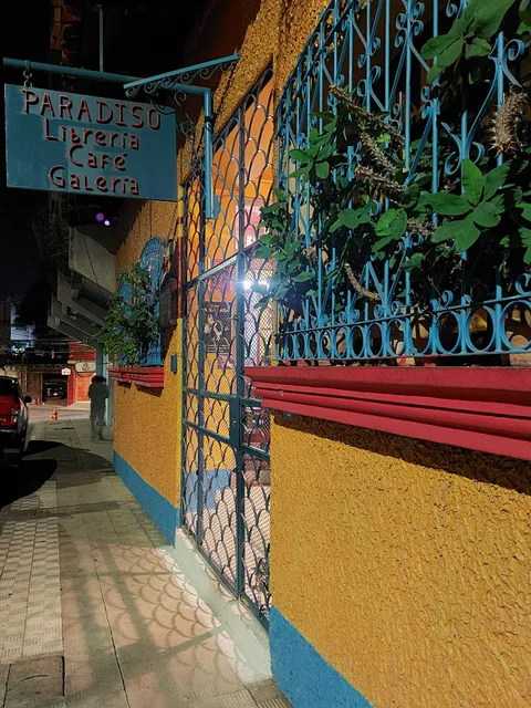 Café Paradiso