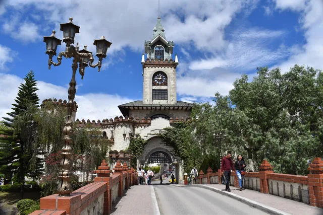 Hostal "Aguilera Internacional"