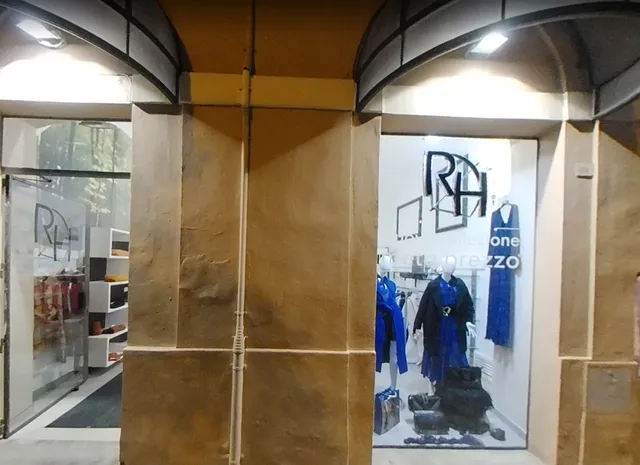 RH Outlet