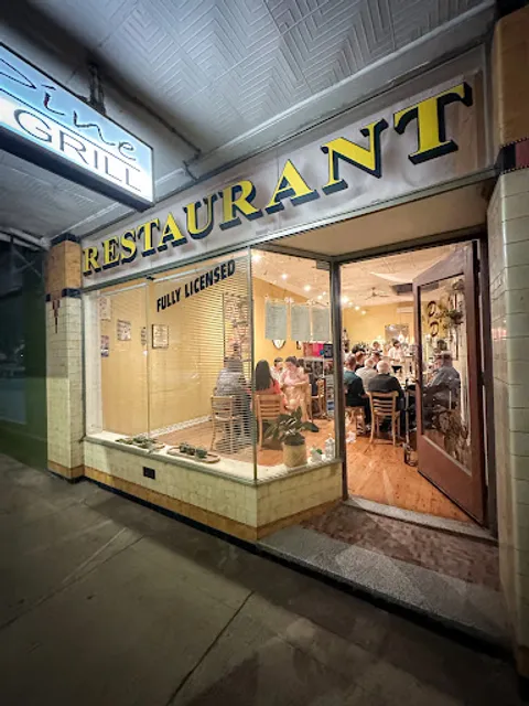 Pages on Pine Restaurant