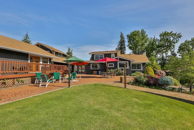 Brookside Bed & Breakfast