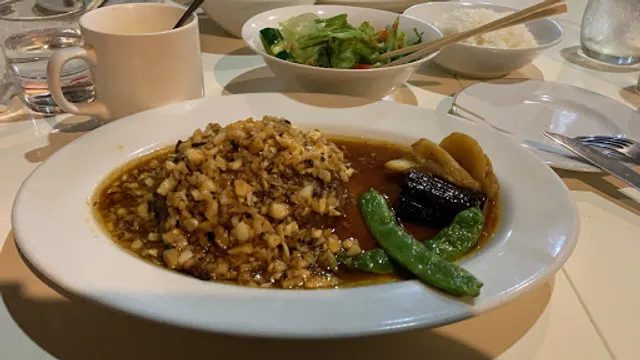 レストラン トレゾール