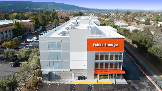 Public Storage