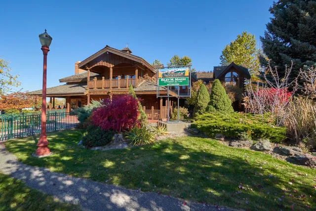 Mt Joseph Lodge in Joseph and Copper Lodge at Wallowa Lake