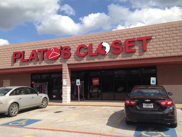 Plato's Closet - Baytown, TX