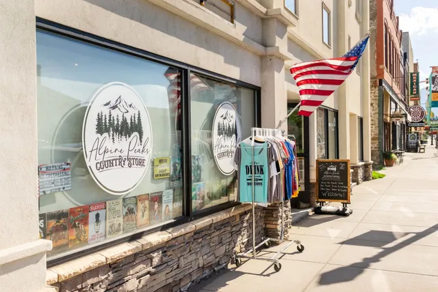 Alpine Peaks Country Store