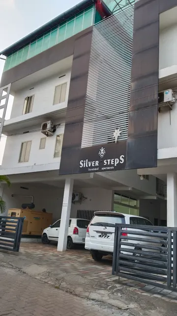Silversteps Apartments