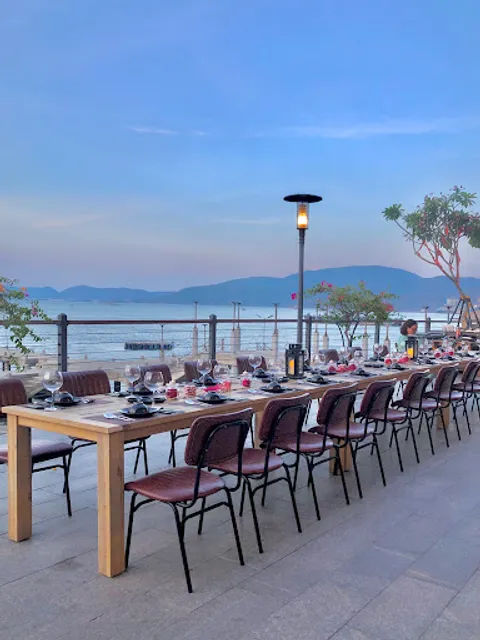 Lagoo Drink & Chill - Nhà hàng bia thủ công