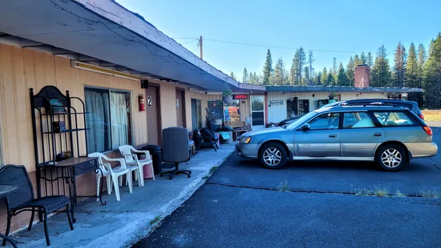 Whispering Pines Motel
