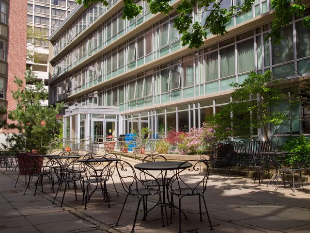 Kings Court English College House