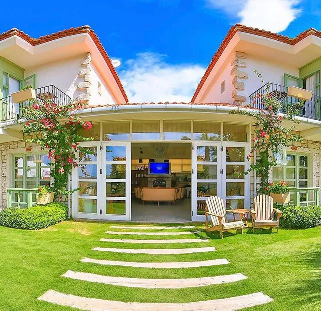 Palas Alaçatı Otel - Adult Only