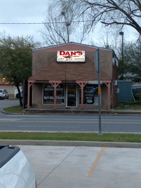 Dan's Guitars & Music