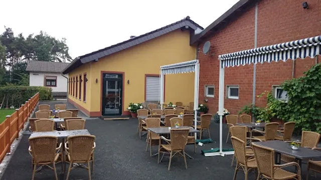 Café "Em Höhnerstall" - Andreas und Cilia Gentz