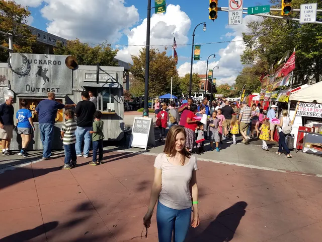 The Annual Cleveland Apple Festival