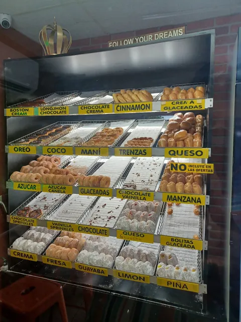 Fábrica de Donas/Queen Donuts