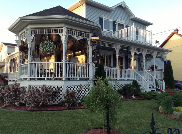 Couette & Café, chez GeGe inc.