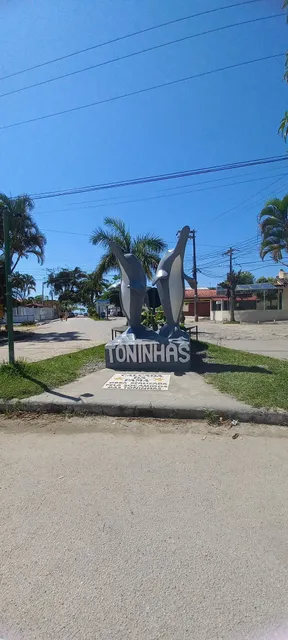 Pertinho prahia toninhas