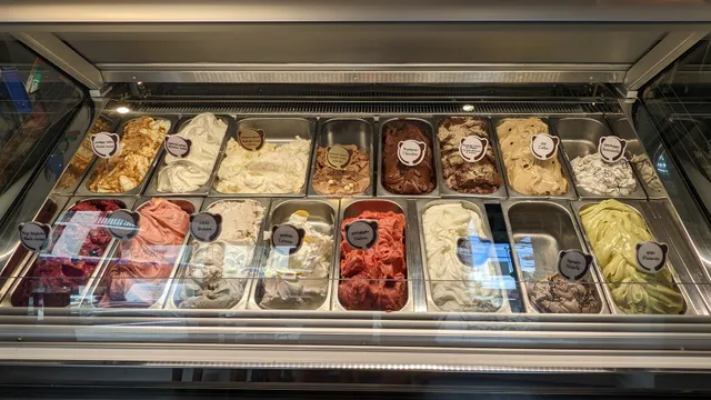 Luca Polare • ლუკა პოლარე