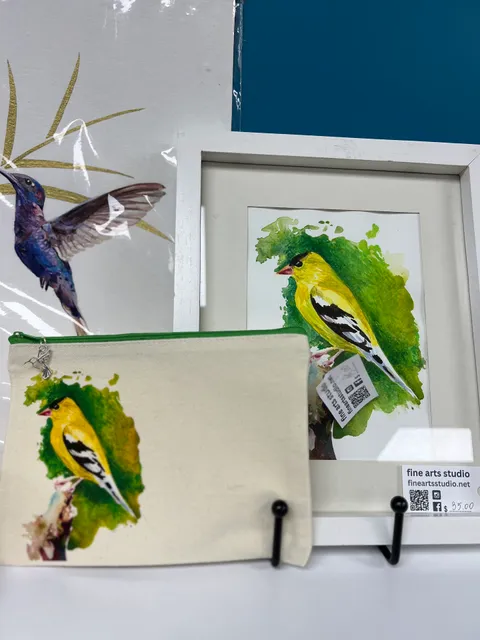 THE FINE ARTS STUDIO True Colors Universe Inc.