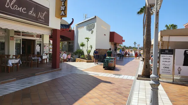 Centro Comercial El Castillo