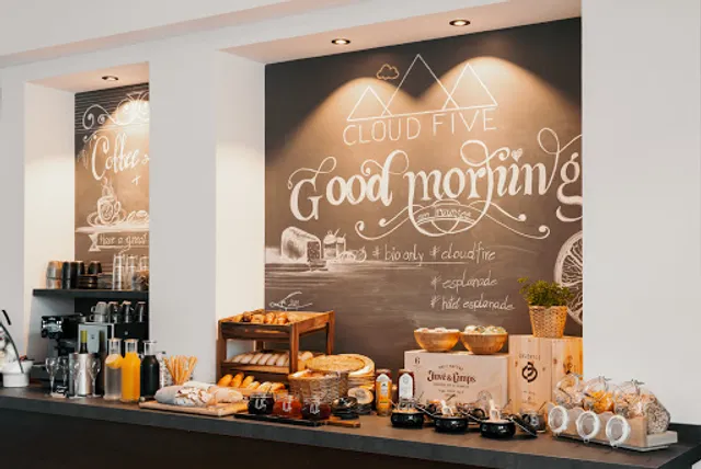 CLOUD FIVE - Frühstücken am Traunsee