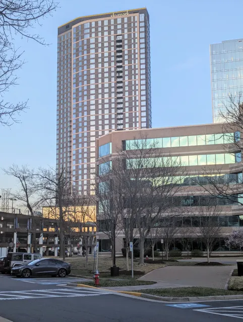 Global Luxury Suites - Living at Reston Town Center