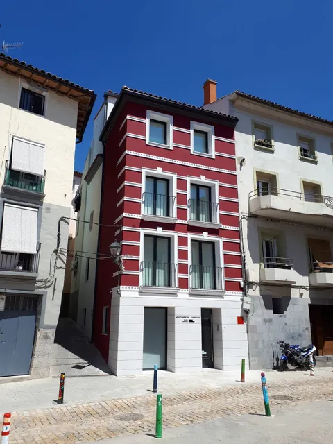 Apartamentos Turisticos Papel Armado