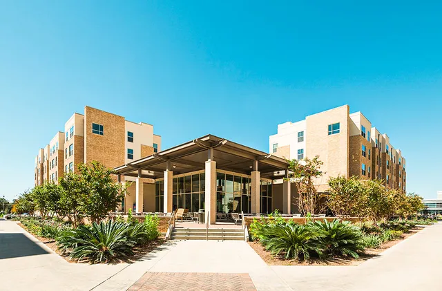 White Creek Apartments