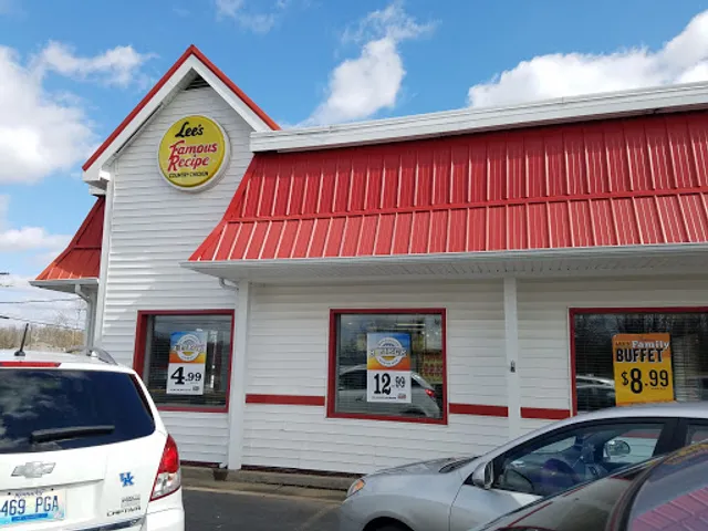 Lee's Famous Recipe Chicken