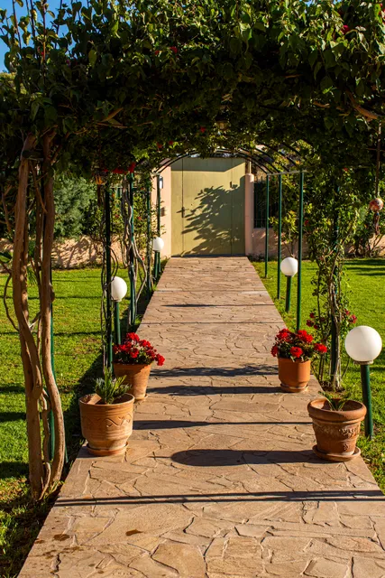 Anavissos Apartments