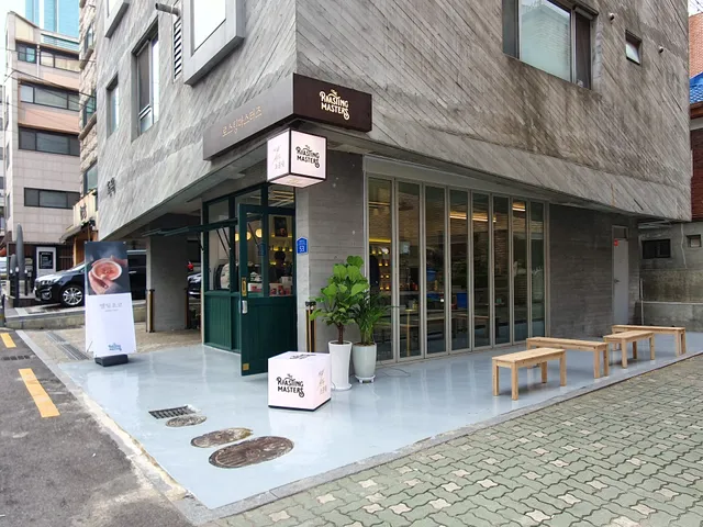 Seoul Hongdae hostel Lazy fox