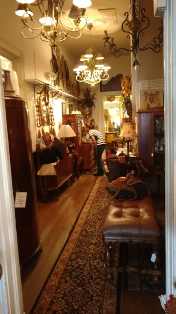 Broadstone Manor Antiques & Interiors
