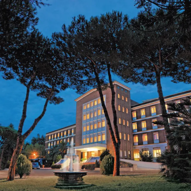 Green Park Hotel Pamphili