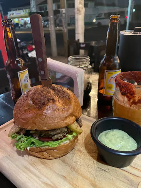 Misakiko Burgers (Restaurante)