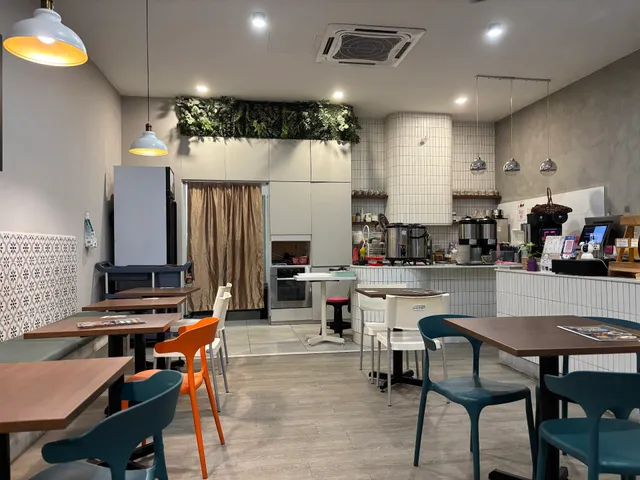 Hainan Kopitiam - Kaw Kaw Energy