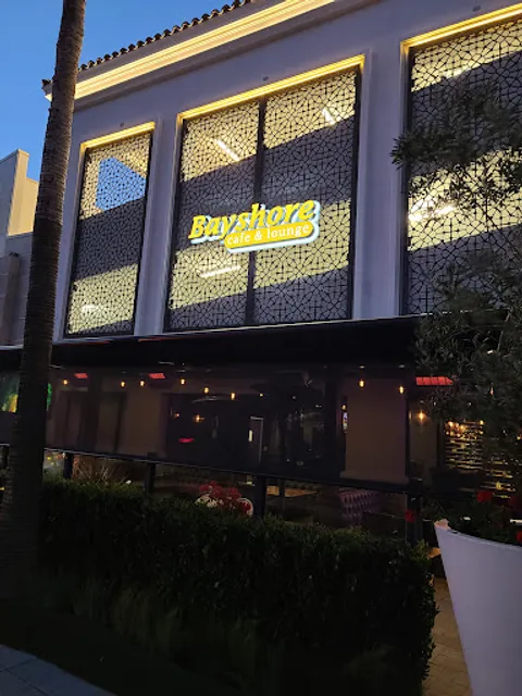 Bayshore cafe lounge