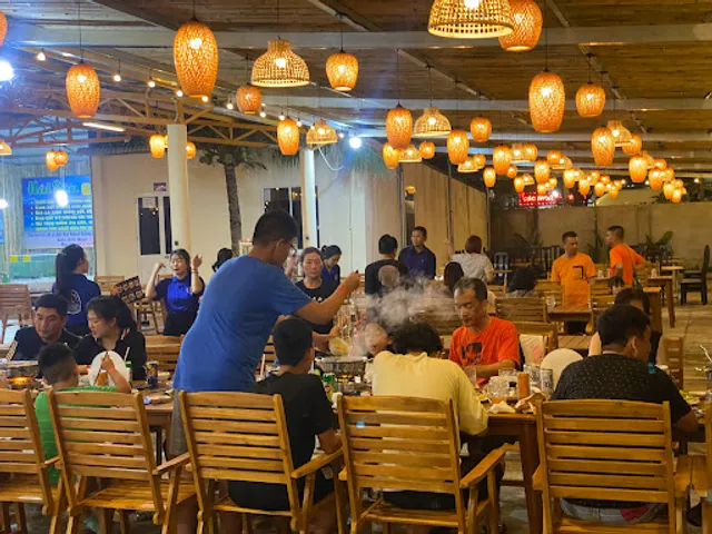 Nhà Hàng Hải Sản Bến Thuyền Cầu Mới Cam Lâm Restaurant (Kakaotalk ID : BENTHUYENSEAFOOD)