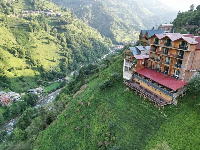 Yamaçda Suit Otel